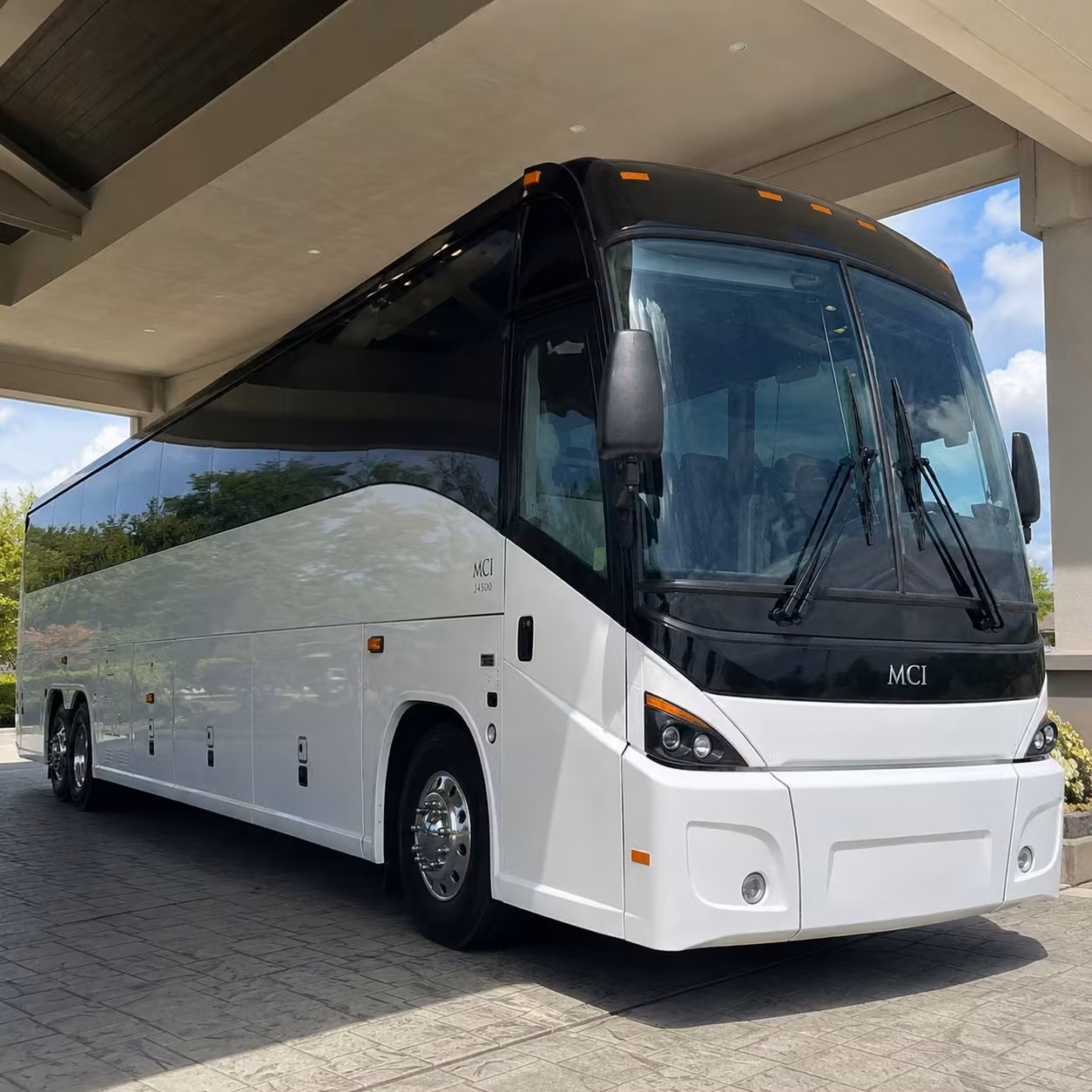 charter buses for irvine wedding venues at the pelican hill resort and wild goose