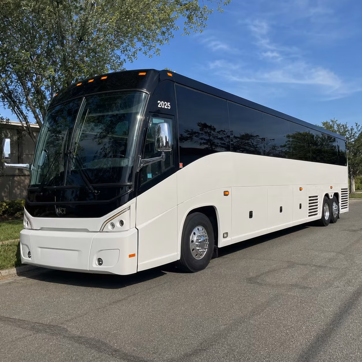 long distance charter bus trips from irvine to las vegas are easier than you think